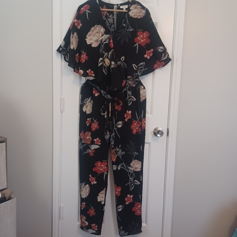 Umgee floral Jumpsuit Romper Sz M